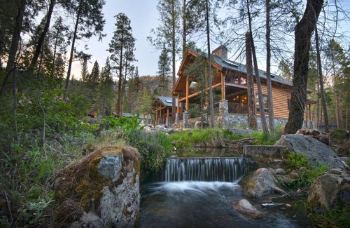 North Wawona Cabin | 192 m² Cabin ∙ 3 bedrooms ∙ 10 guests