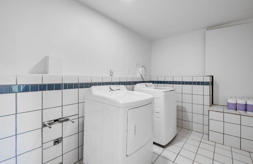 Montclair House | 193 m² House ∙ 3 bedrooms ∙ 8 guests