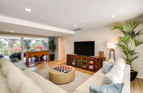 Whittier House | 193 m² House ∙ 3 bedrooms ∙ 6 guests