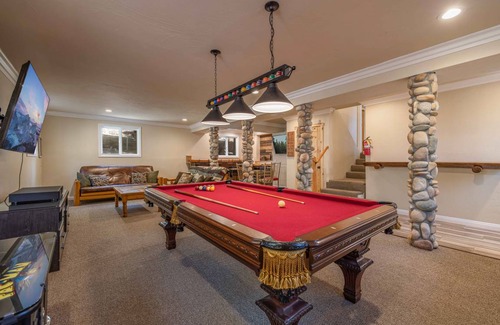Moonridge House | 199 m² House ∙ 4 bedrooms ∙ 10 guests