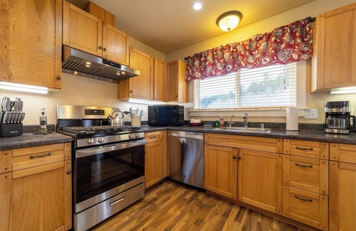 Orick House | 19A Johnny Redwood Suite at the Meadow Site