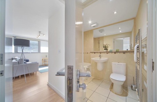 Spitalfields Apartment | 2 Bed Executive Apartment in Shoreditch FREE WIFI by City Stay London
