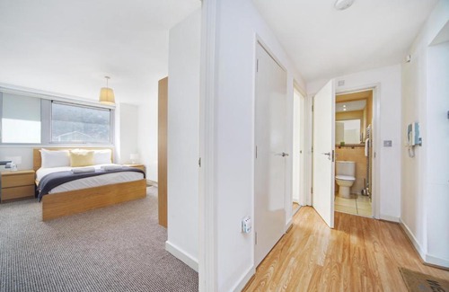 Spitalfields Apartment | 2 Bed Executive Apartment in Shoreditch FREE WIFI by City Stay London