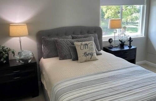 Laguna Woods Apartment | 2 Bedroom Coop 459957 by Houzlet