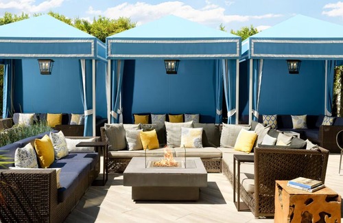 Ocean Park House | 2 Plush Rooms with Pool/Cabana, Bar - Near Vibrant Beach Life
