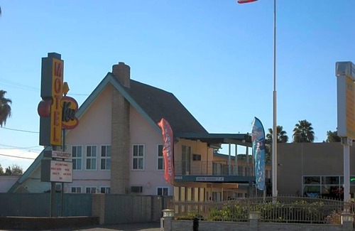 Northwest Anaheim Hotel | 2-Star Hotel ∙ Kona Inn Motel Anaheim