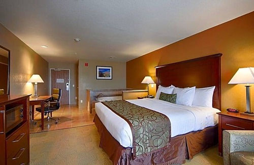 California City Hotel | 2-Star Hotel ∙ Best Western California City Inn & Suites