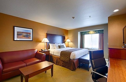 California City Hotel | 2-Star Hotel ∙ Best Western California City Inn & Suites