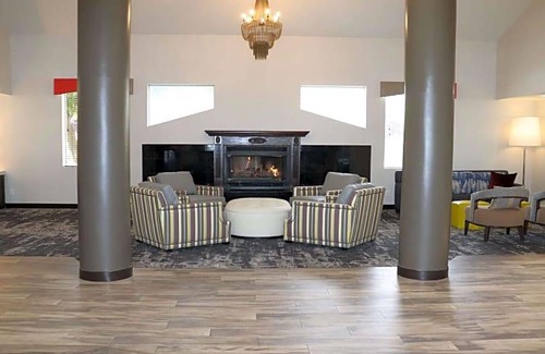 Porterville Hotel | 2-Star Hotel ∙ Best Western Porterville Inn