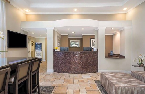 Danville Hotel | 2-Star Hotel ∙ Best Western Danville Sycamore Inn