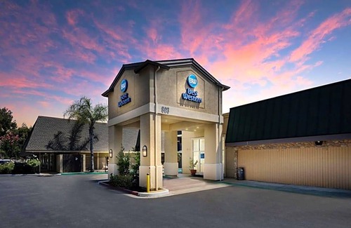 Danville Hotel | 2-Star Hotel ∙ Best Western Danville Sycamore Inn