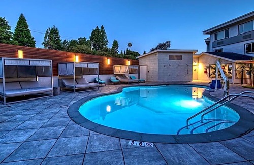 Vallejo Hotel | 2-Star Hotel ∙ Hampton Inn Discovery Kingdom Napa Gateway