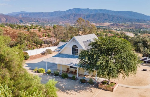 Temecula House | 204 m² House ∙ 2 bedrooms ∙ 8 guests