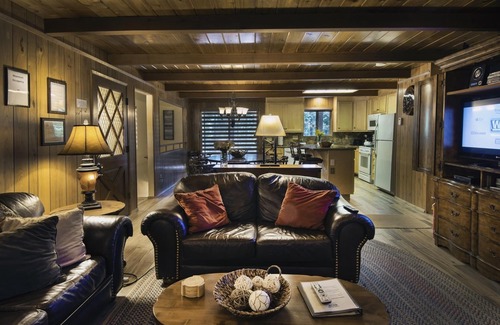North Wawona House | (20B) We-Dunn-It (2 Bedrooms only) at The Redwoods In Yosemite