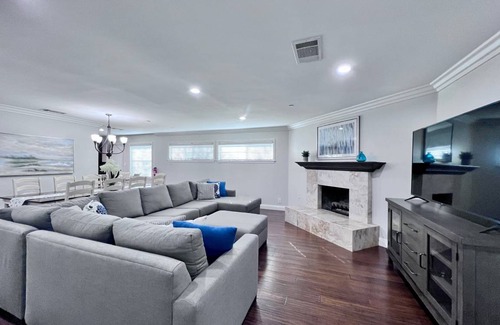 Hermosa Village House | 218 m² House ∙ 5 bedrooms ∙ 13 guests