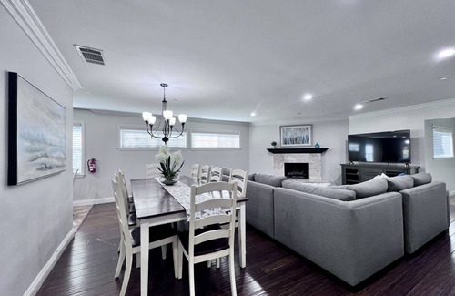 Hermosa Village House | 218 m² House ∙ 5 bedrooms ∙ 13 guests