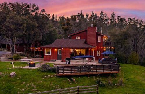 North Fork Cabin | 220 m² Lodge ∙ 4 bedrooms ∙ 12 guests
