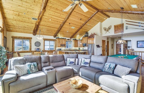 Big Bear City House | 222 m² House ∙ 5 bedrooms ∙ 10 guests