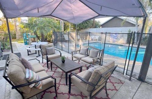 Southwest Anaheim House | 223 m² House ∙ 4 bedrooms ∙ 11 guests