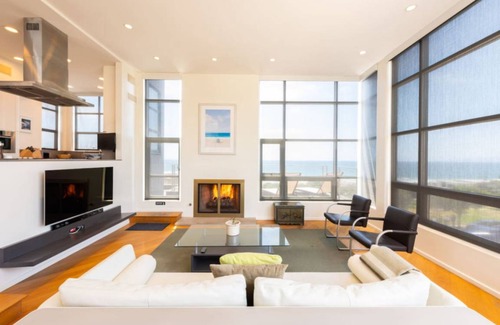 Sand Section House | 223 m² House ∙ 2 bedrooms ∙ 4 guests