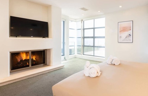 Sand Section House | 223 m² House ∙ 2 bedrooms ∙ 4 guests