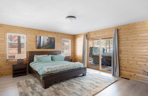 Evergreen Estates House | 226 m² House ∙ 3 bedrooms ∙ 12 guests