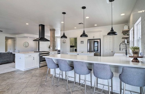 Hemet House | 227 m² House ∙ 3 bedrooms ∙ 9 guests