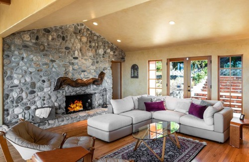 Carmel Highlands House | 228 m² House ∙ 3 bedrooms ∙ 6 guests