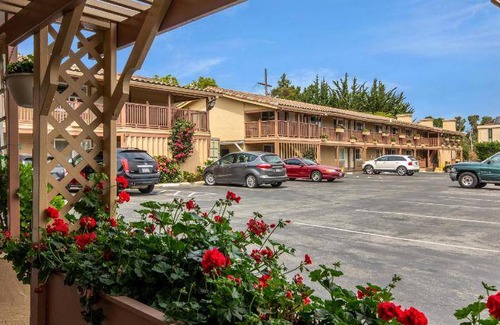 Munras Avenue Hotel | 23 m² Hotel ∙ 6 guests