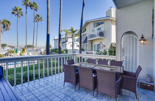 Huntington Beach Apartment | 230 m² Apartment ∙ 3 bedrooms ∙ 6 guests