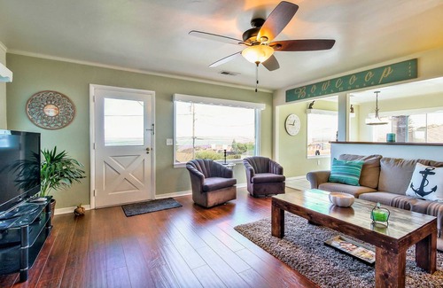 Monterey House | 232 m² House ∙ 4 bedrooms ∙ 7 guests