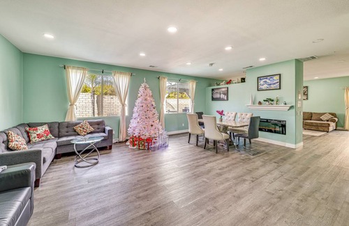 Lake Elsinore House | 233 m² House ∙ 5 bedrooms ∙ 16 guests