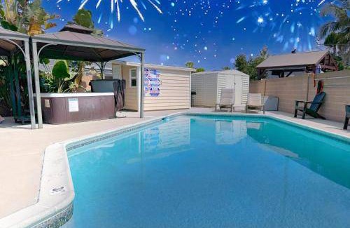 Southwest Anaheim Villa | 242 m² Villa ∙ 5 bedrooms ∙ 15 guests