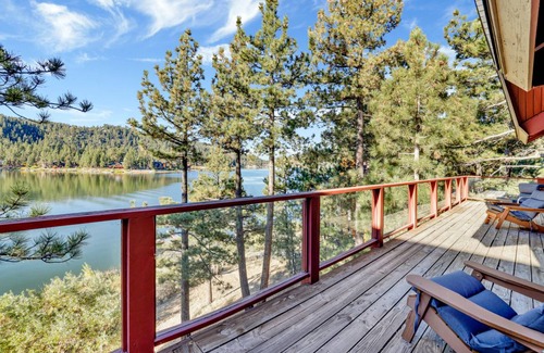 Boulder Bay Cabin | 244 m² Cabin ∙ 3 bedrooms ∙ 10 guests