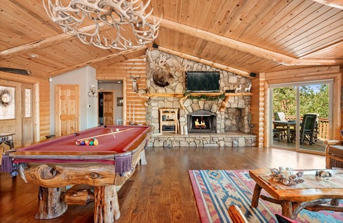 Castle Glen Estates House | 248 m² House ∙ 4 bedrooms ∙ 10 guests