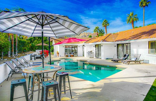 Palm Desert House | 255 m² House ∙ 4 bedrooms ∙ 8 guests