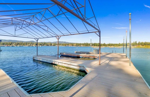 Patton Cabin | 256 m² Cabin ∙ 4 bedrooms ∙ 14 guests