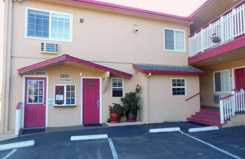 Sand City Hotel | 27 m² Motel ∙ 6 guests