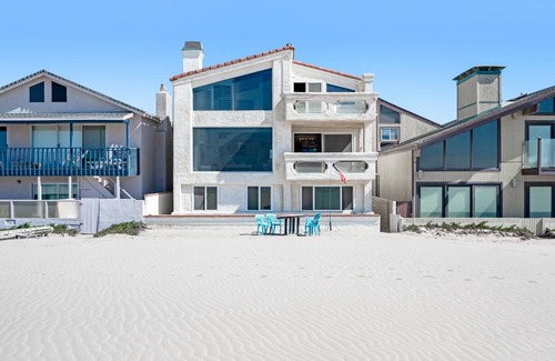 Hollywood Beach House | 274 m² House ∙ 3 bedrooms ∙ 8 guests