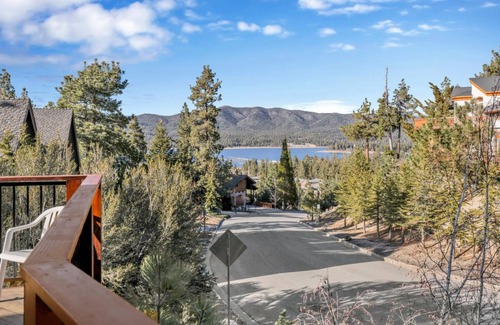 Ironwood Estates Cabin | 277 m² Cabin ∙ 4 bedrooms ∙ 12 guests