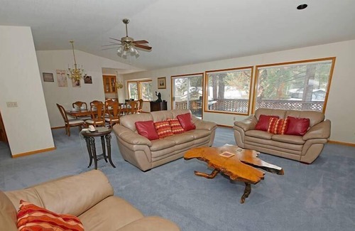 Highland Woods House | 2773 Springwood Drive