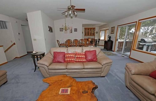 Highland Woods House | 2773 Springwood Drive