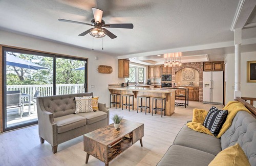 Crestline House | 278 m² House ∙ 5 bedrooms ∙ 12 guests