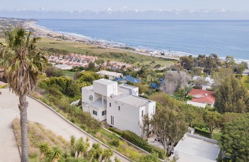 Western Malibu Villa | 278 m² Villa ∙ 3 bedrooms ∙ 10 guests
