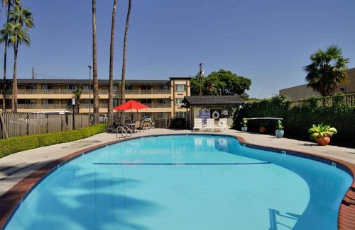 East Whittier Hotel | 28 m² Motel ∙ 6 guests