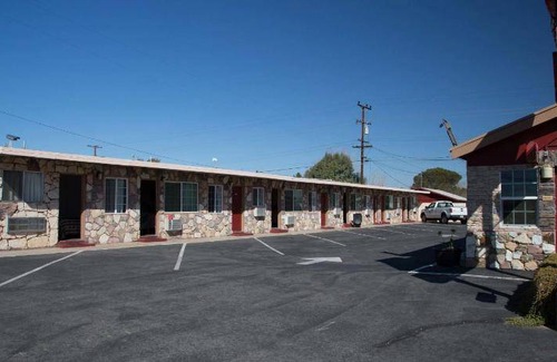 Boron Hotel | 28 m² Motel ∙ 6 guests