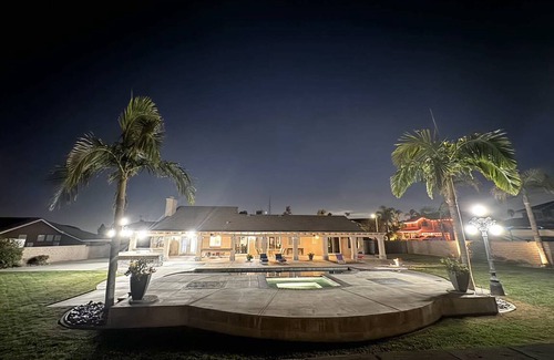 Norco House | 284 m² House ∙ 5 bedrooms ∙ 12 guests