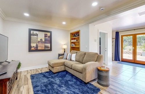 Fallbrook House | 297 m² House ∙ 4 bedrooms ∙ 12 guests