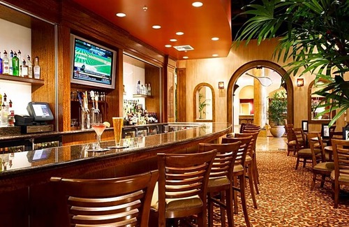 Anaheim Resort Hotel | 3-Star Hotel ∙ DoubleTree Suites By Hilton Anaheim Resort/Convention Center