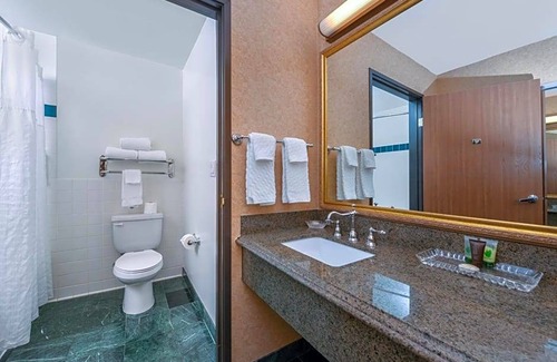 Ontario Hotel | 3-Star Hotel ∙ Azure Hotel&Suites Ontario Trademark Collection by Wyndham